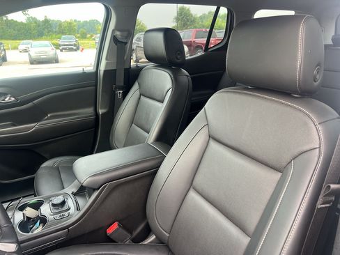 Used 2023 GMC Acadia SLT AWD/4WD image 10