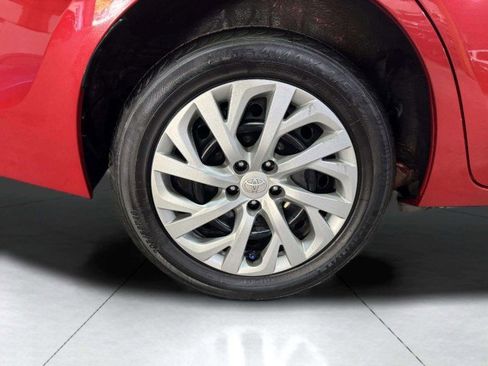 Used 2019 Toyota Corolla LE image 44