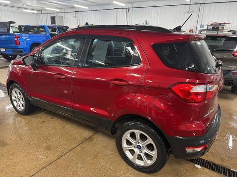 Used 2020 Ford EcoSport SE w/ SE Convenience Package image 3