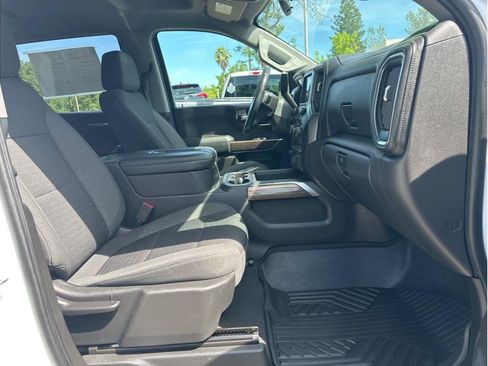 Used 2021 Chevrolet Silverado 1500 RST image 11