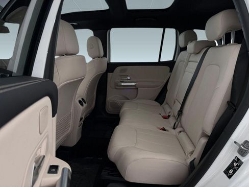 Certified 2026 Mercedes-Benz GLB 250 image 19