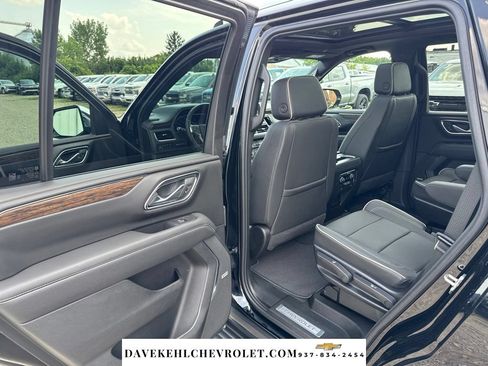 Used 2024 Chevrolet Tahoe Premier AWD/4WD image 21