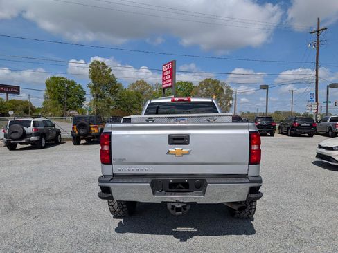Used 2018 Chevrolet Silverado 2500 W/T w/ WT Convenience Package image 5