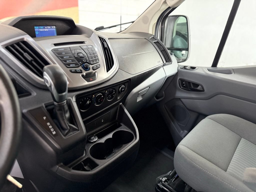 Used 2015 Ford Transit 150 XLT RWD image 43
