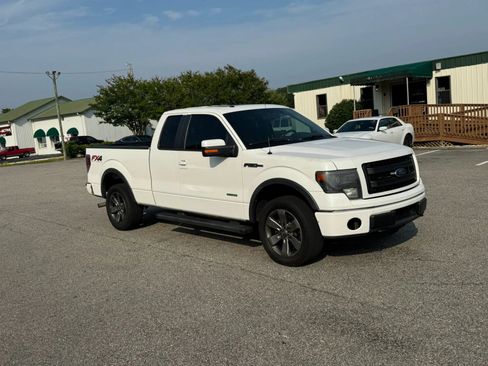 Used 2014 Ford F150 FX4 w/ Equipment Group 402A Luxury AWD/4WD image 2