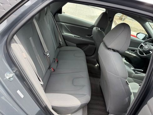 Used 2024 Hyundai Elantra SEL FWD image 15