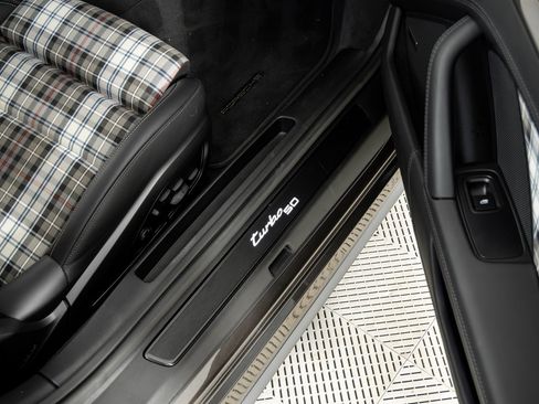 Used 2025 Porsche 911 Turbo S image 23