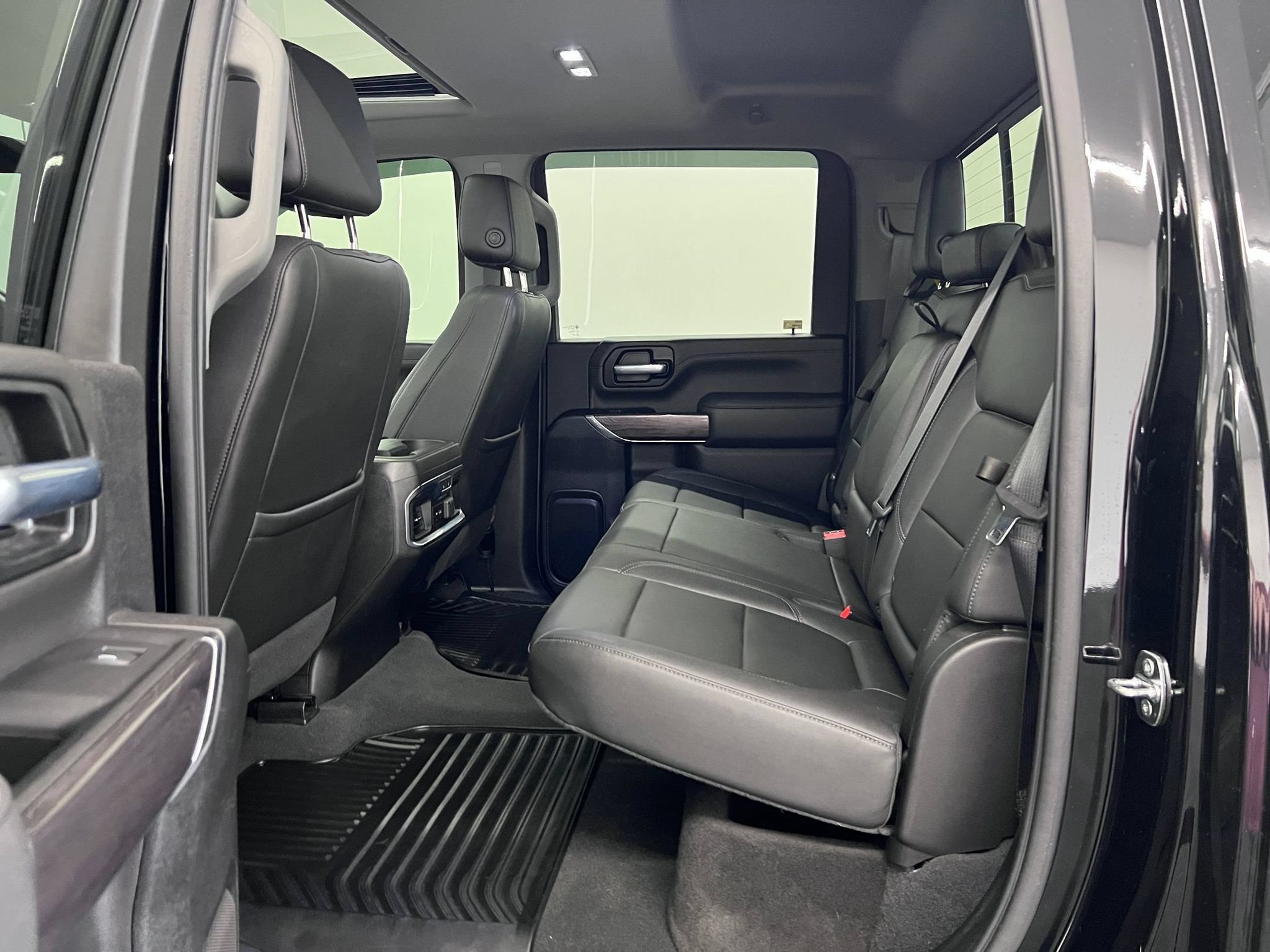 Used 2022 Chevrolet Silverado 2500 LTZ w/ LTZ Convenience Package AWD/4WD image 22
