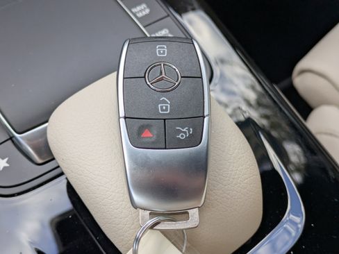 Used 2023 Mercedes-Benz CLA 250 image 28