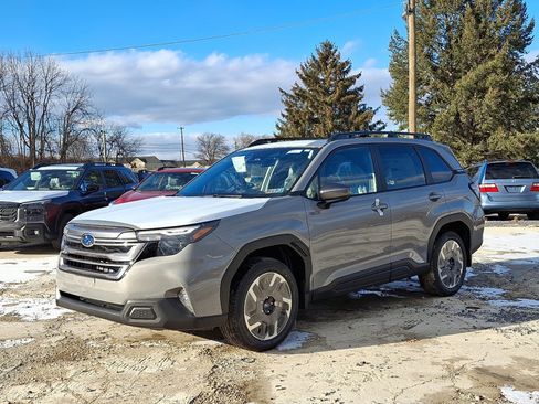 New 2025 Subaru Forester Premium image 3