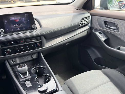 Used 2023 Nissan Rogue S AWD/4WD image 25