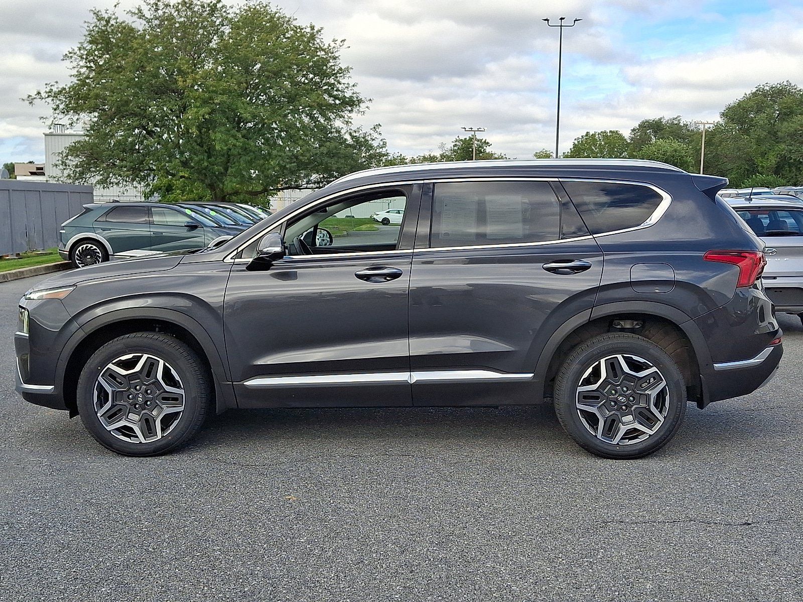 Certified 2023 Hyundai Santa Fe Limited AWD/4WD image 8