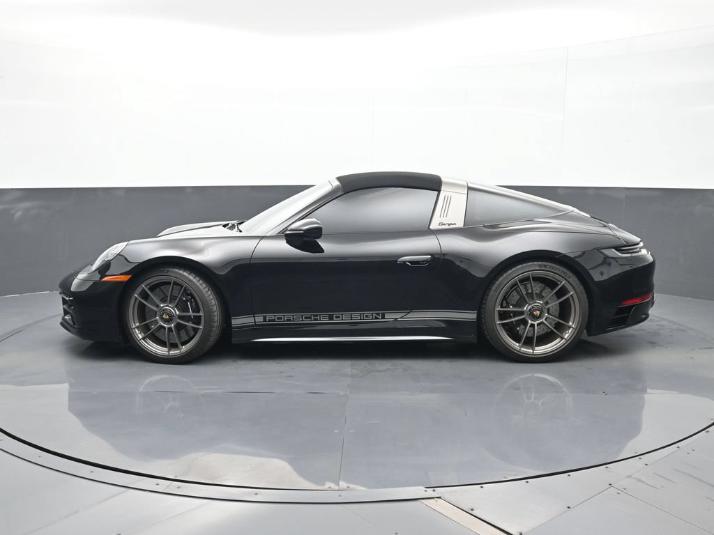 Certified 2024 Porsche 911 AWD/4WD image 2