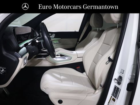 Used 2025 Mercedes-Benz GLS 450 4MATIC w/ AMG Line Exterior image 43
