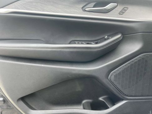 Used 2023 Jeep Grand Cherokee L Limited image 27