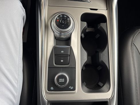 Certified 2022 Ford Explorer Limited w/ Equipment Group 301A image 29