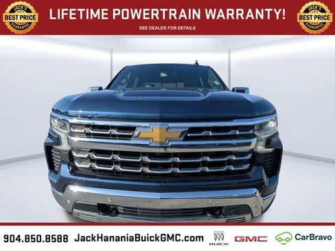 Used 2022 Chevrolet Silverado 1500 LTZ w/ LTZ Premium Package AWD/4WD image 8