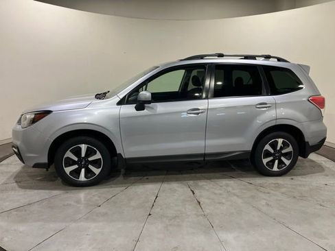 Used 2018 Subaru Forester 2.5i Premium w/ Protection Package #1A AWD/4WD image 8