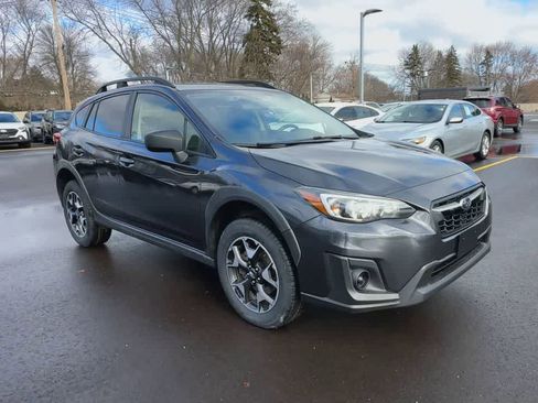 Used 2019 Subaru Crosstrek 2.0i w/ Eyesight System image 2