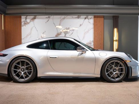 Used 2026 Porsche 911 GT3 RWD image 7