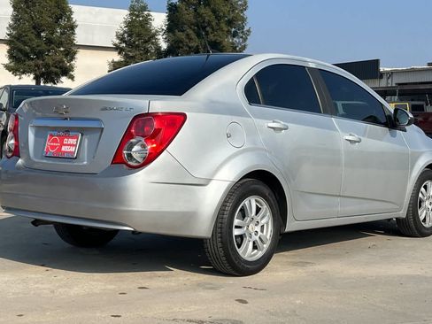 Used 2012 Chevrolet Sonic LT image 3