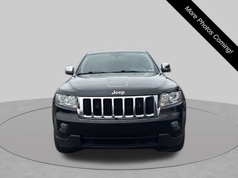 Used 2013 Jeep Grand Cherokee Laredo AWD/4WD image 2