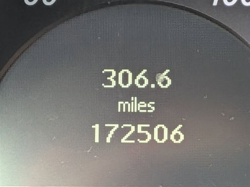 Used 2011 Mercedes-Benz C 350 Sport image 19