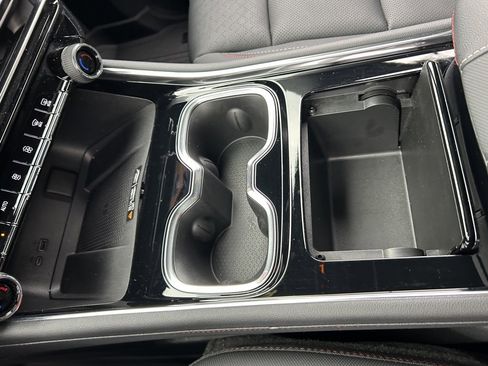 Used 2024 Chevrolet Traverse RS w/ LPO, Floor Liner Package image 34