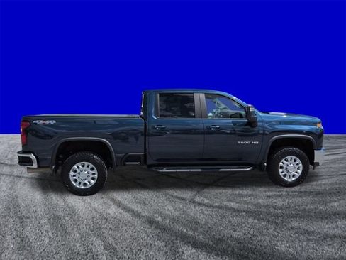 Used 2020 Chevrolet Silverado 3500 LT w/ All Star Edition AWD/4WD image 3