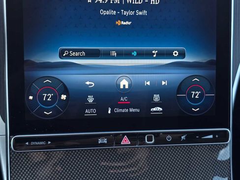 Used 2022 Mercedes-Benz C 300 Sedan image 28