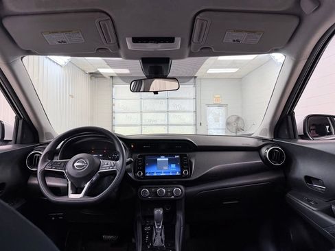 Used 2023 Nissan Kicks SV FWD image 24