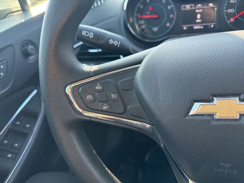 Used 2018 Chevrolet Cruze LT w/ Convenience Package image 31