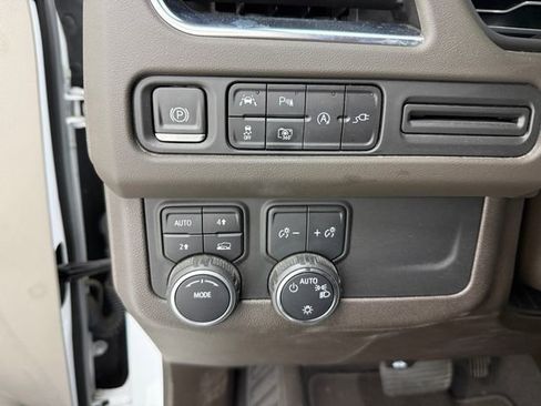Used 2022 Chevrolet Tahoe LT w/ LT Signature Plus Package AWD/4WD image 16