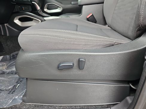 Used 2022 Nissan Frontier SV w/ Technology Package RWD image 25