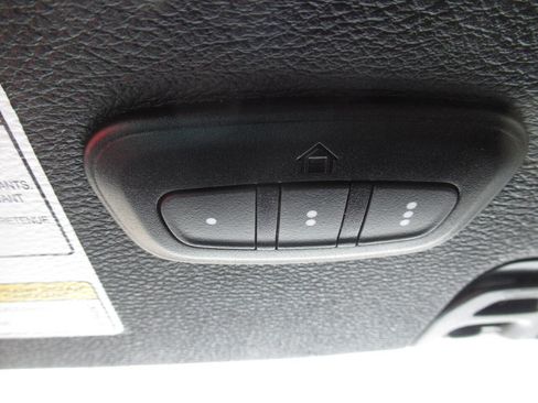 Used 2022 Jeep Gladiator Sport image 32