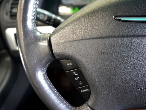 Used 2002 Ford Thunderbird 2dr Conv w/Hardtop Premium image 13