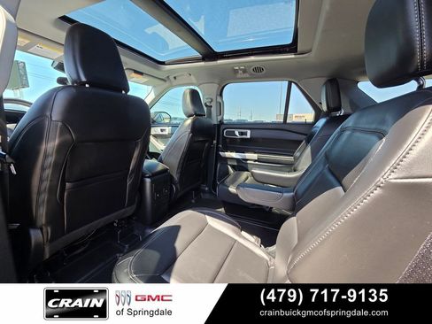 Used 2023 Ford Explorer XLT w/ Equipment Group 202A AWD/4WD image 29