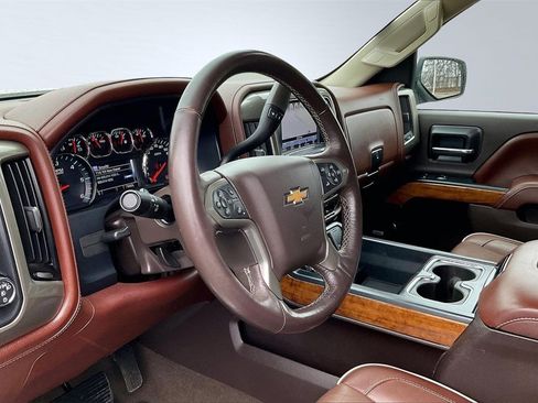 Used 2017 Chevrolet Silverado 1500 High Country image 14