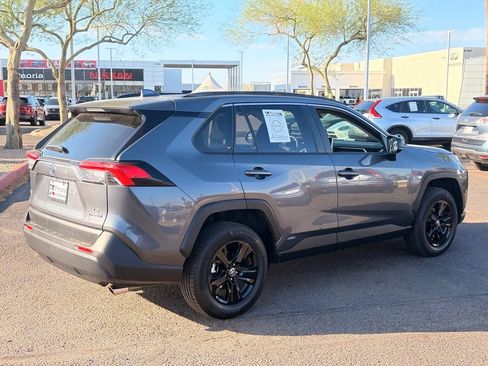 Used 2023 Toyota RAV4 LE AWD/4WD image 30