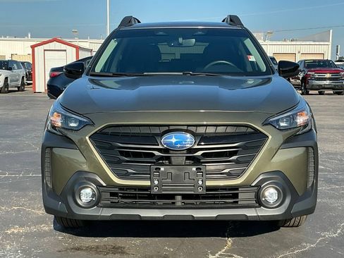 Used 2025 Subaru Outback Onyx Edition AWD/4WD image 12