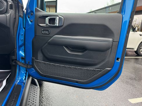 Used 2023 Jeep Wrangler Unlimited Rubicon 4xe w/ Dual Top Group image 53