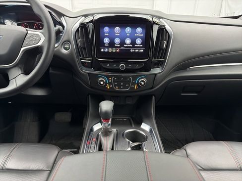 Certified 2023 Chevrolet Traverse RS image 33