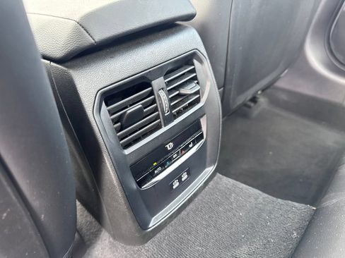 Used 2026 BMW 330i xDrive Sedan AWD/4WD image 33