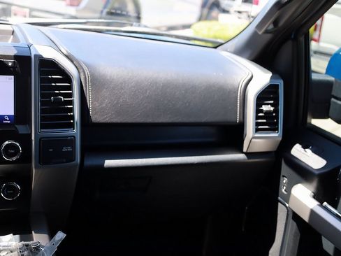 Used 2020 Ford F150 Lariat image 21