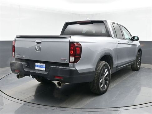 Used 2022 Honda Ridgeline Sport image 10