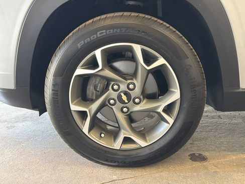 Used 2024 Chevrolet Trax LT image 11