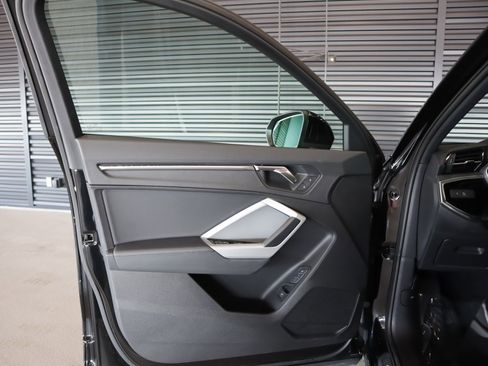 Used 2023 Audi Q3 2.0T Premium w/ Convenience Package image 24