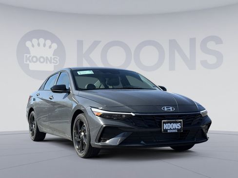 New 2026 Hyundai Elantra Sport image 10