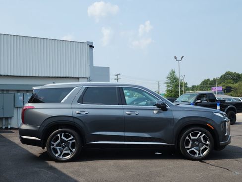 Used 2024 Hyundai Palisade SEL w/ Premium Package AWD/4WD image 6