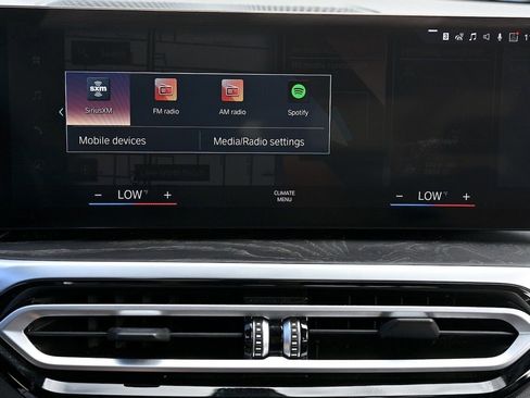 Used 2024 BMW 330i Sedan image 33